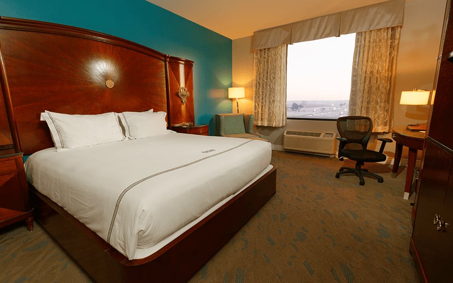 harlows-hotel-room-king-overview-img